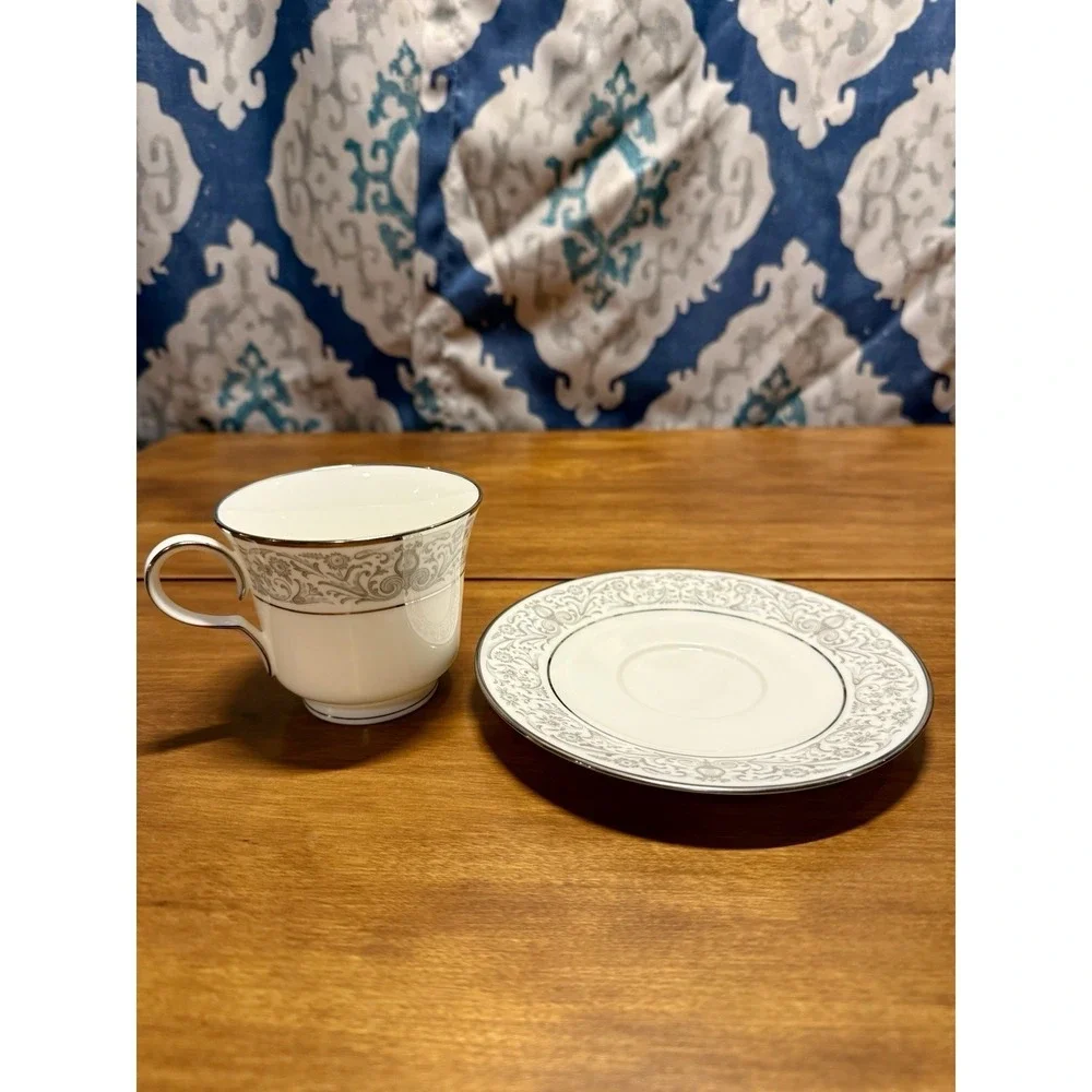 16‎ piece Noritake Canterbury Teacup & Saucer Grey Blue Floral Platinum Trim VTG